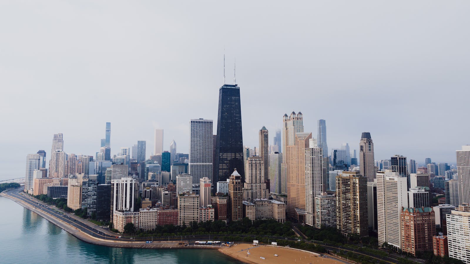 Private health insurance Illinois PPO plan guide — Illinois skyline